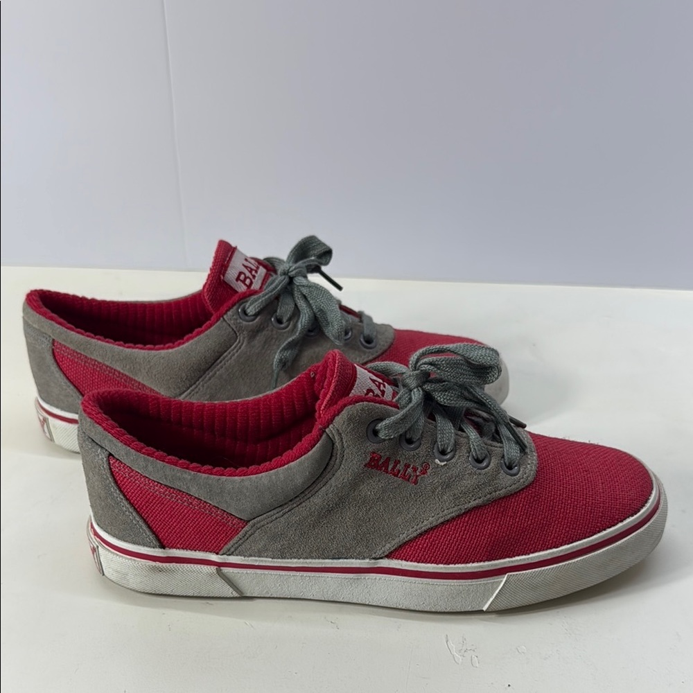 Bally Unisex Red and Gray Sneakers Vibrant Two-Tone Design - Picture 4 of 9